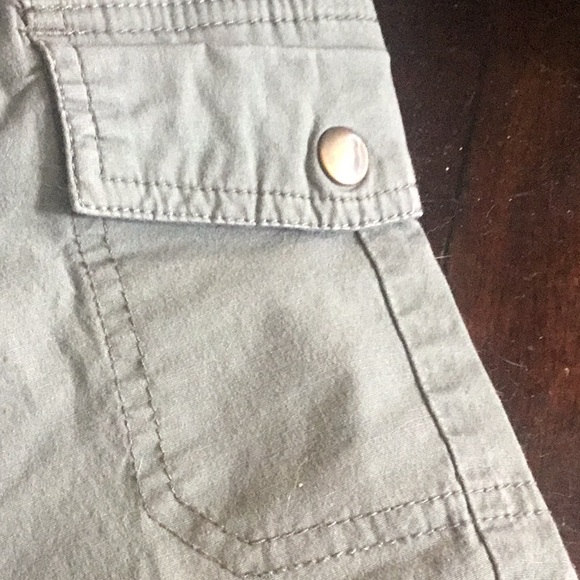 Khaki Cargo Capris - Picture 5 of 11